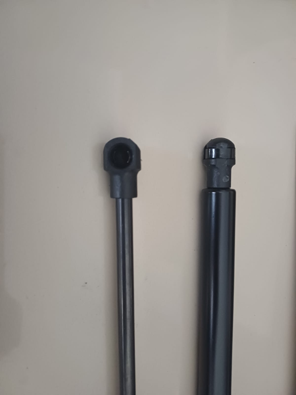 BM E90 Bonnet Shocks