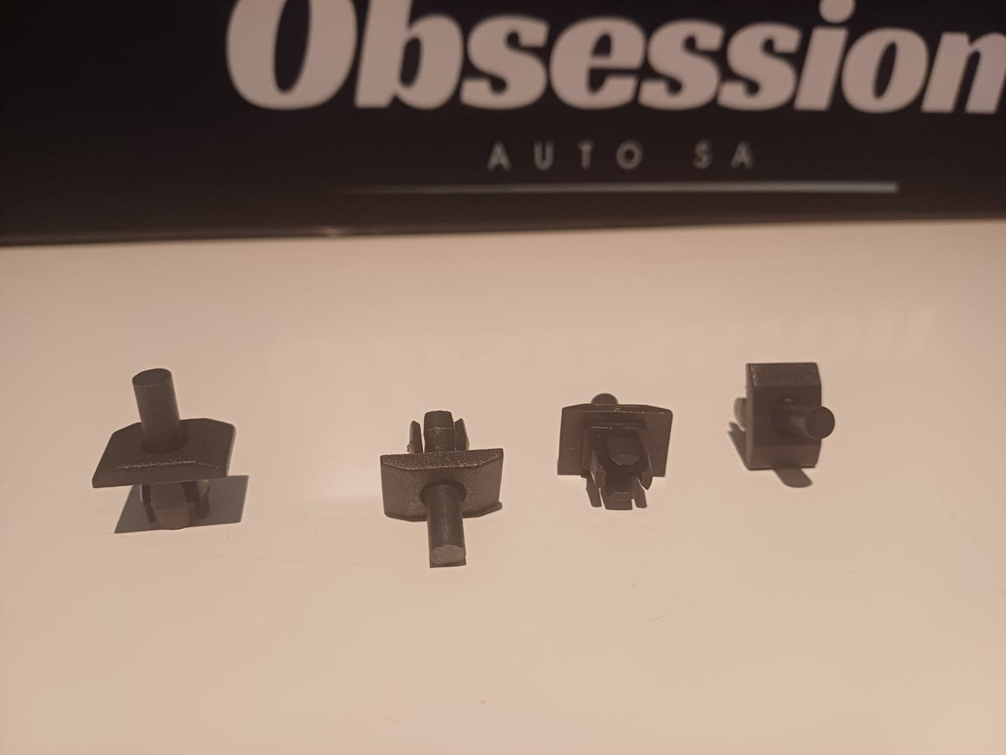 VW Golf MK1 Grill Clips