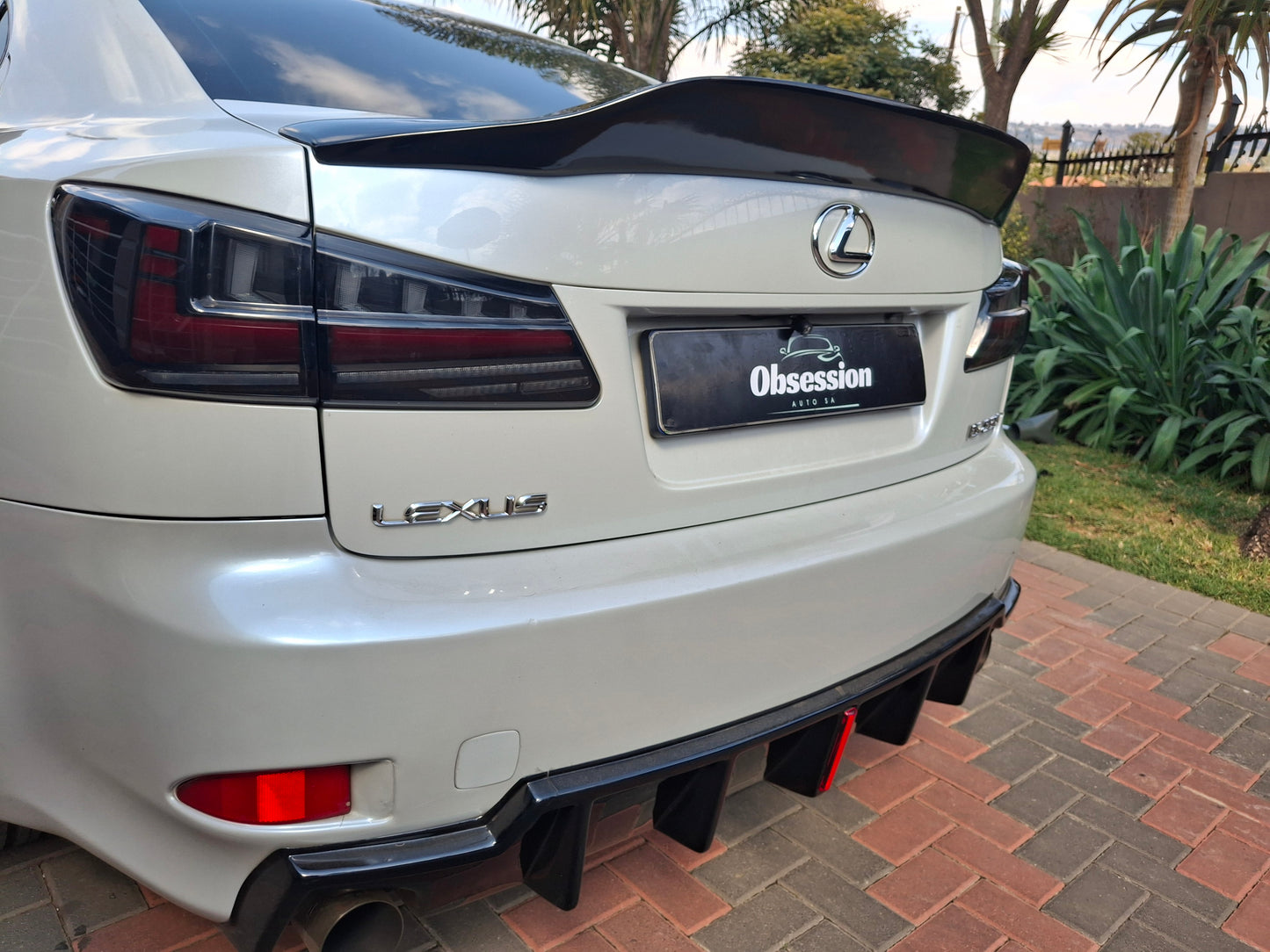 IS250/ISF Duckbill Boot Spoiler
