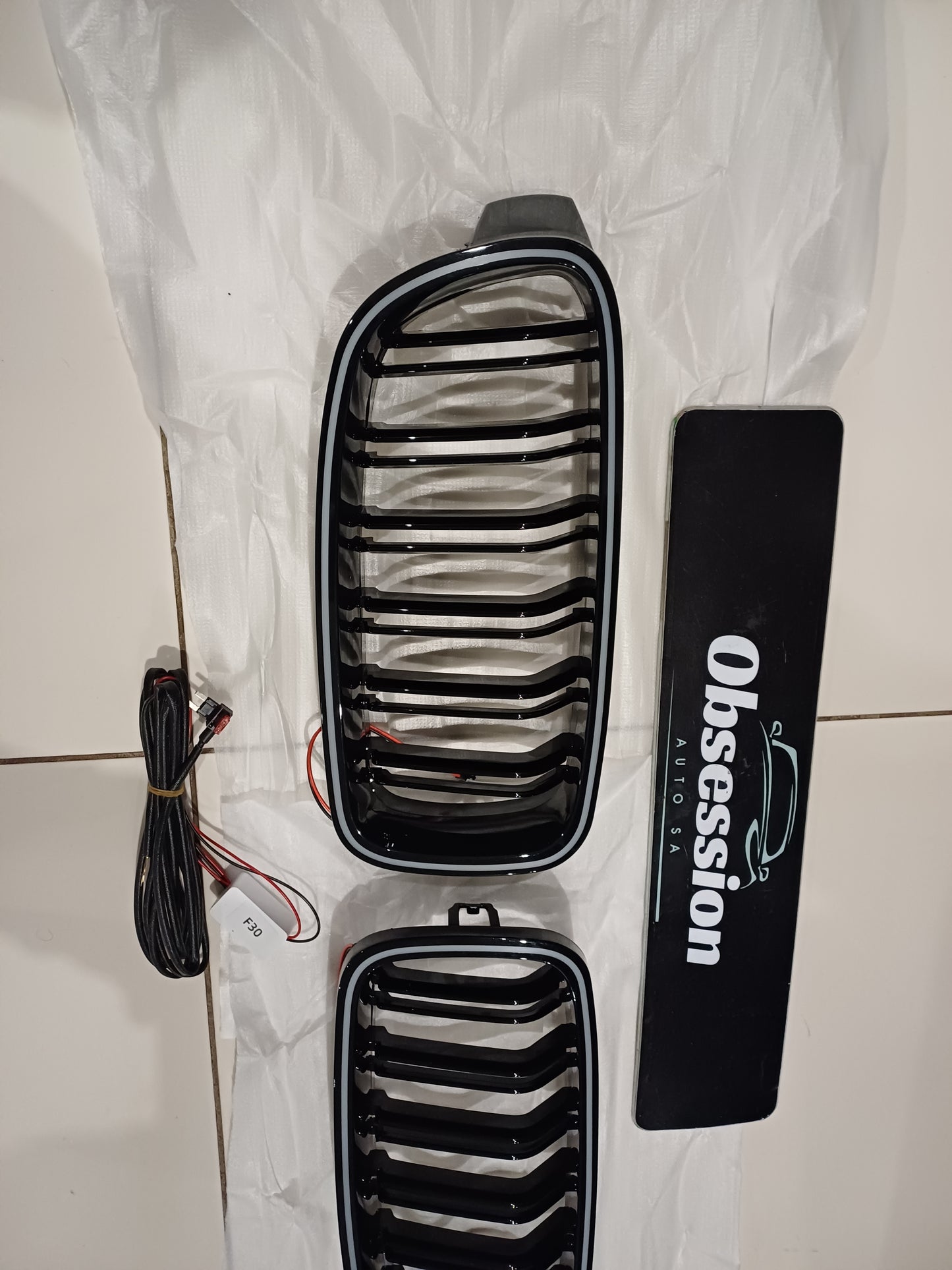 BM F30 Light Up Grill with Led