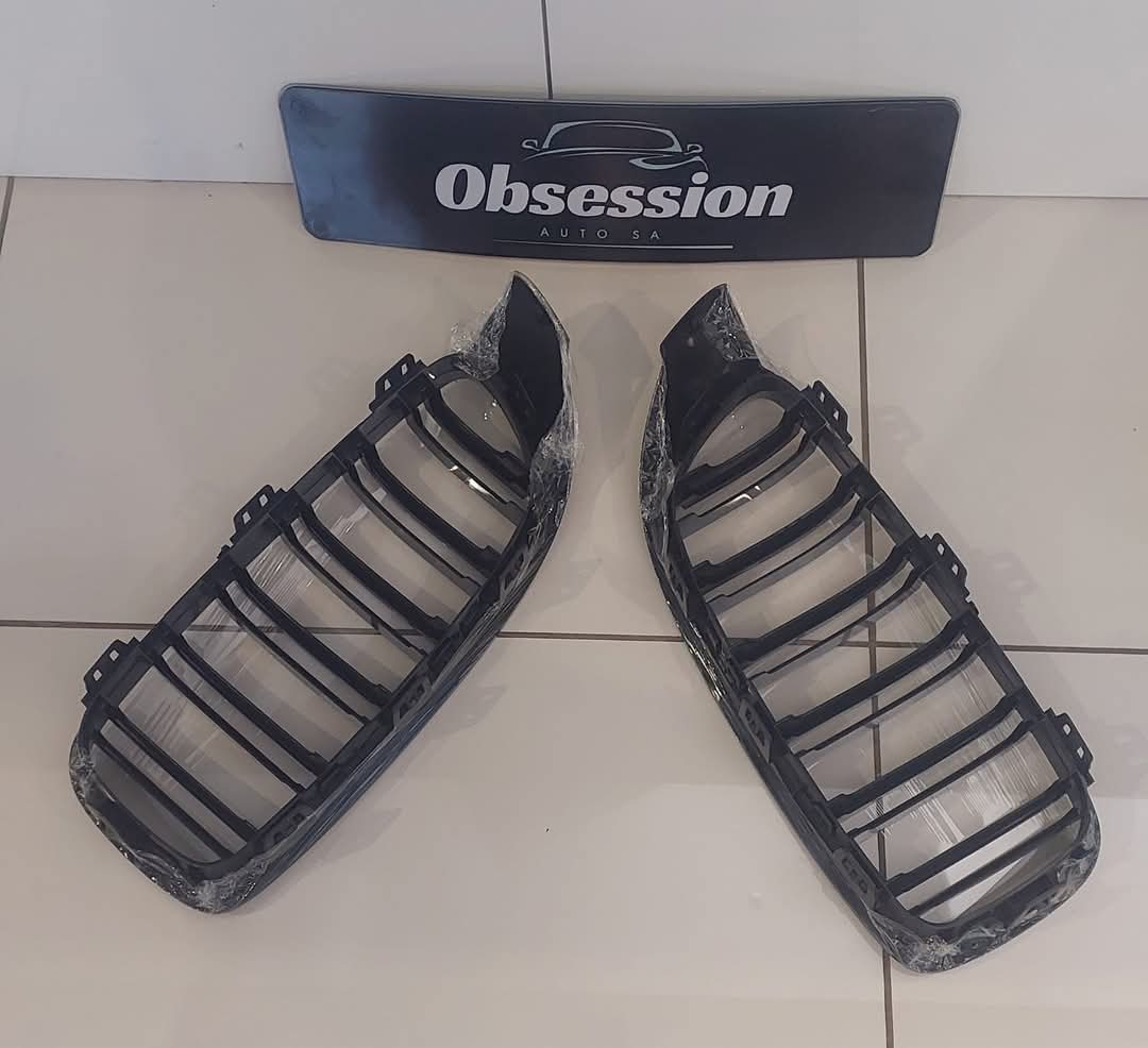 F32/33/36/80/82 Grills in Gloss Black, M4 style